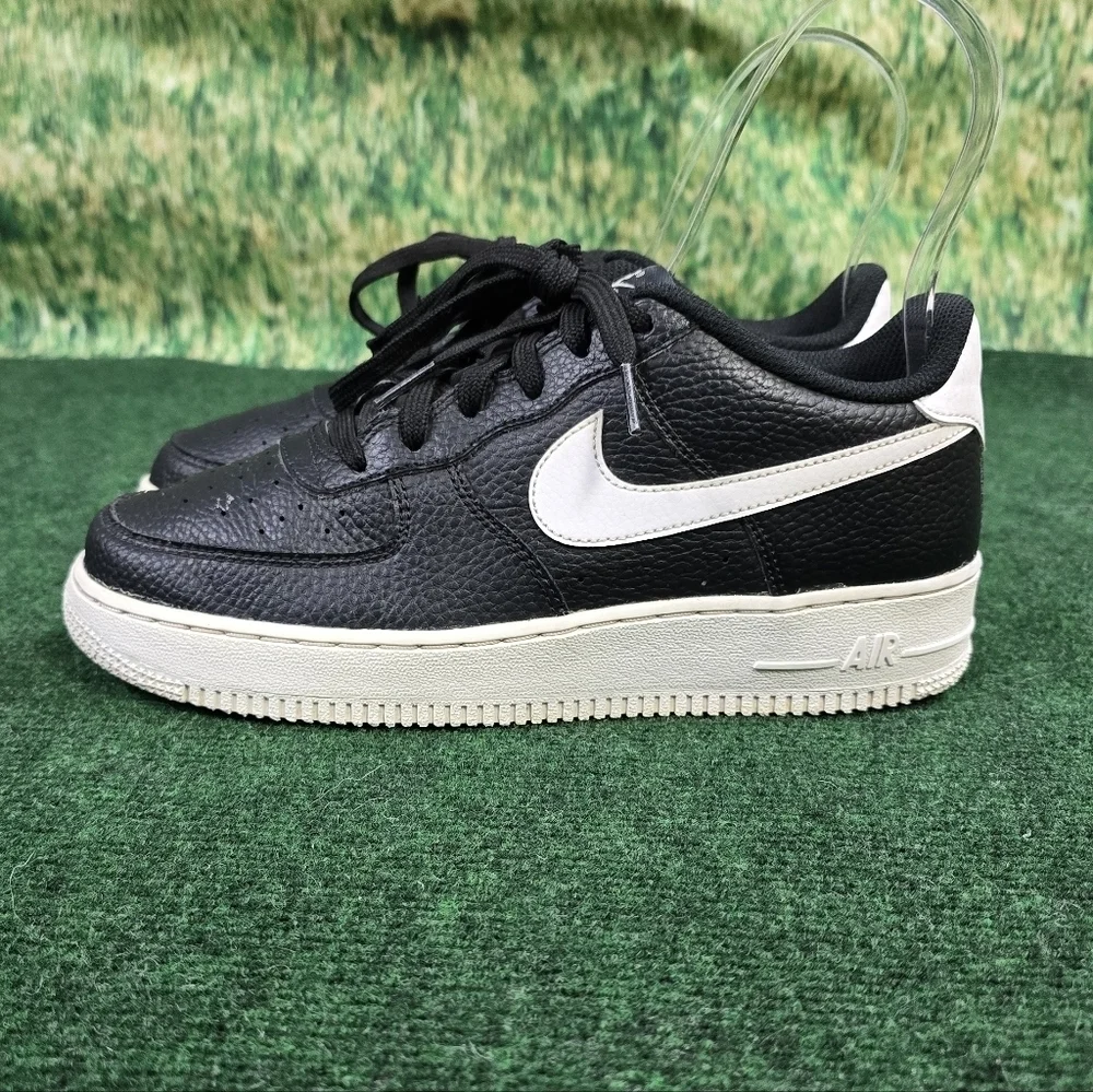 Nike | Air Force 1 '07 Low-Top Sneakers | Youth 7